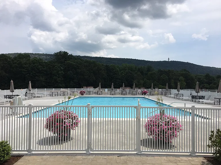 The Ridge at Talcott Mountain — Photo 16