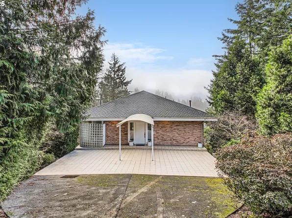 8408 NW Pinnacle Ct, Portland, OR 97229