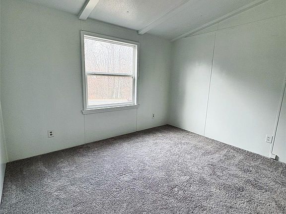 3rd image of 1330 Flat Rock Rd