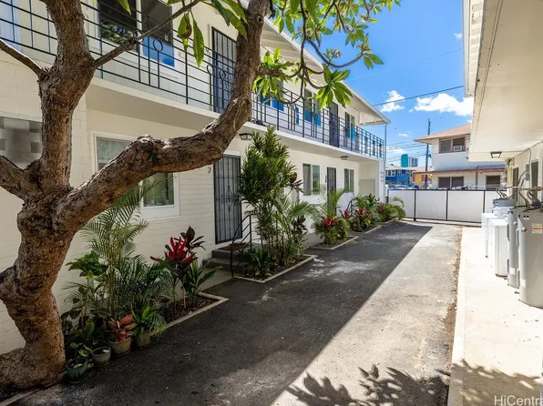 2620 Date St, Honolulu, HI 96826