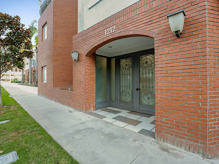 Entrance of McClellan Corner