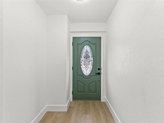 5th image of 16116 SANDCREST WAY