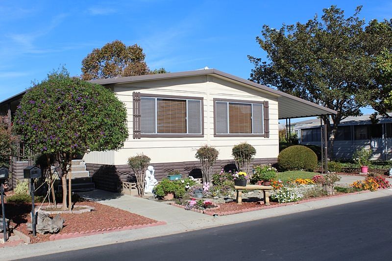 1st image of 385 Tropicana Way