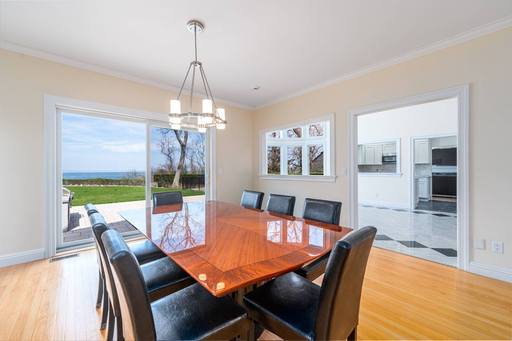 16125 Soundview Ave, Southold