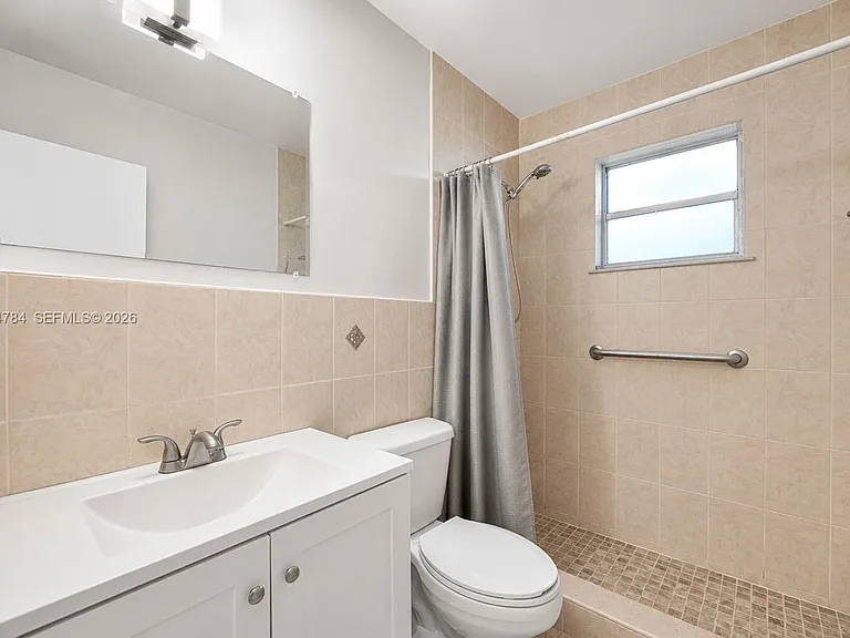 3231 SW 25th St #2 — Photo 15