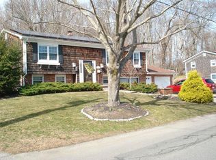 191 Almy Rd, Somerset, MA 02726