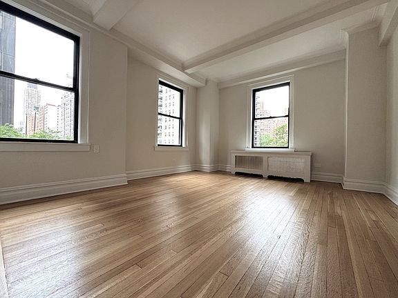 5th image of 360 E 55th St APT 4F