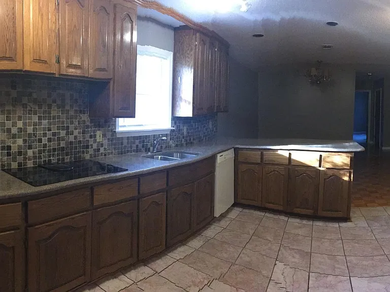 1886 Lodgepole Dr — Photo 14
