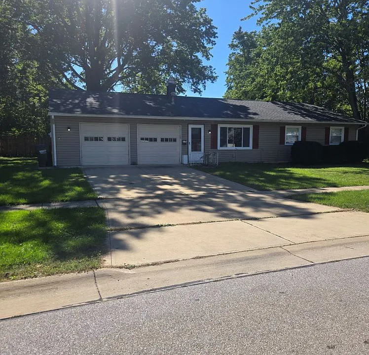 225 Jananna Dr