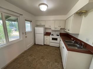 802 N 20th Ave, Kelso, WA 98626