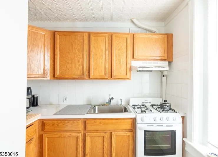 389 Bloomfield Ave #7 — Photo 6