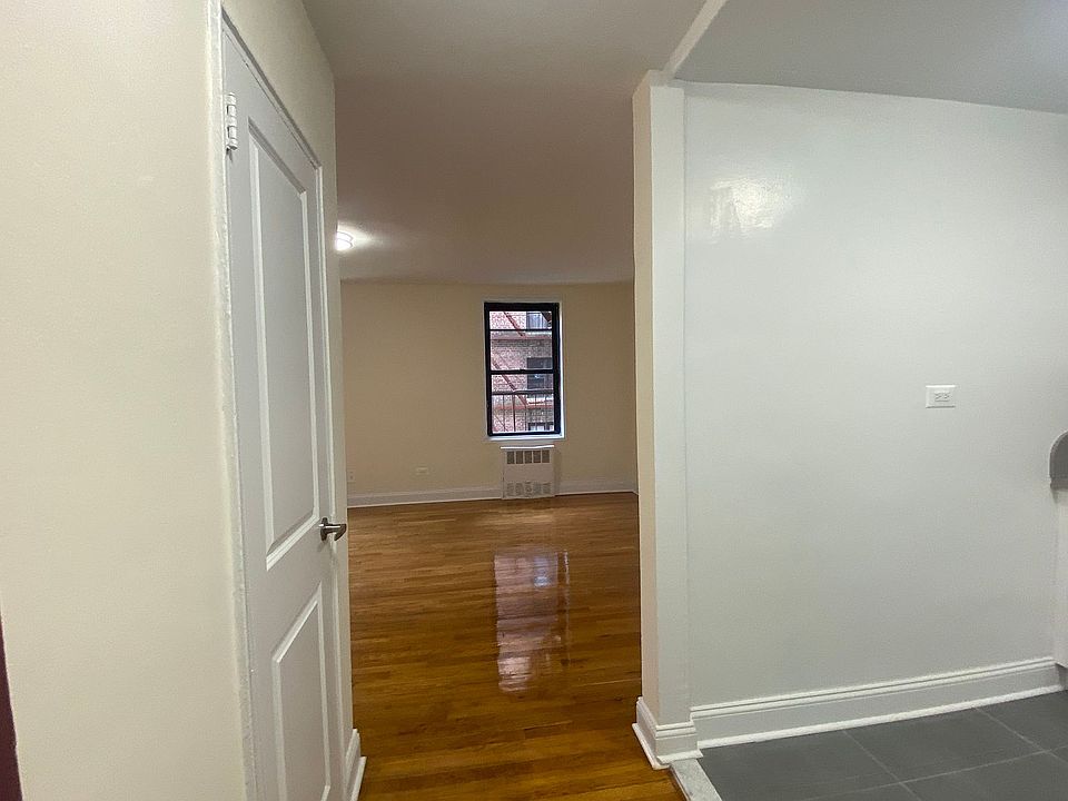 1st image of 144-62 41st Ave #605