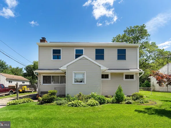 423 Oakland Ave, Maple Shade, NJ 08052