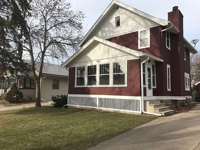 711 Iowa Street