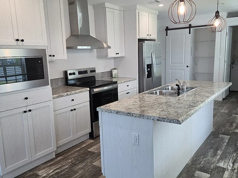 63 Poplar Pl #A — Photo 3
