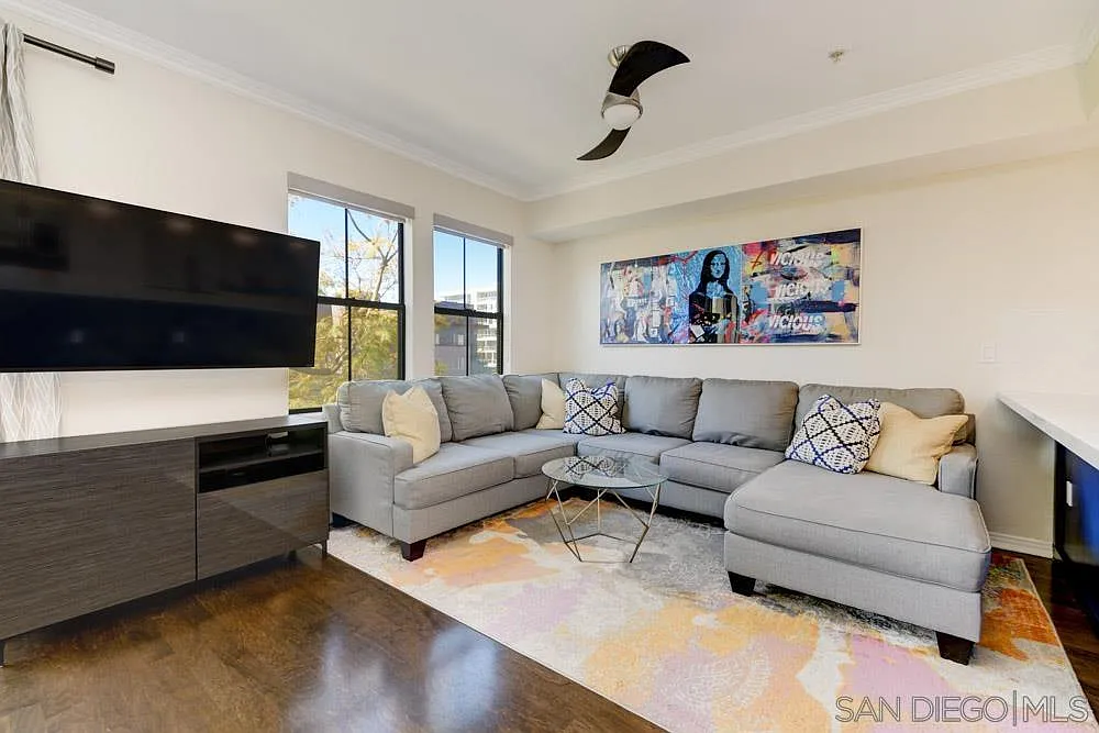 2 bed, 2.5 bath, 1270 sqft, $4,600 — Photo 4