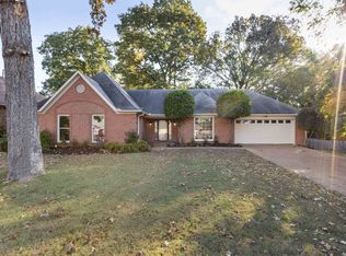 8245 Clinton Way Ln, Cordova, TN 38018