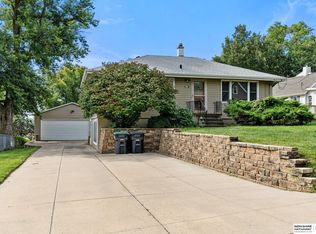 8003 Grant St, Omaha, NE 68134