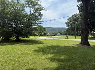 1035 Spur Rd, Decherd, TN 37324