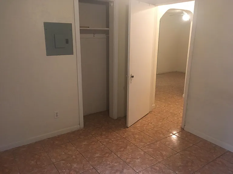 720 Washington St #1 — Photo 6