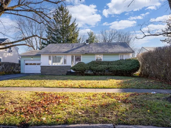 1217 Hillview Dr, Utica, NY 13501