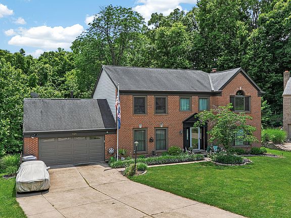 3rd image of 769 Glendale Ct