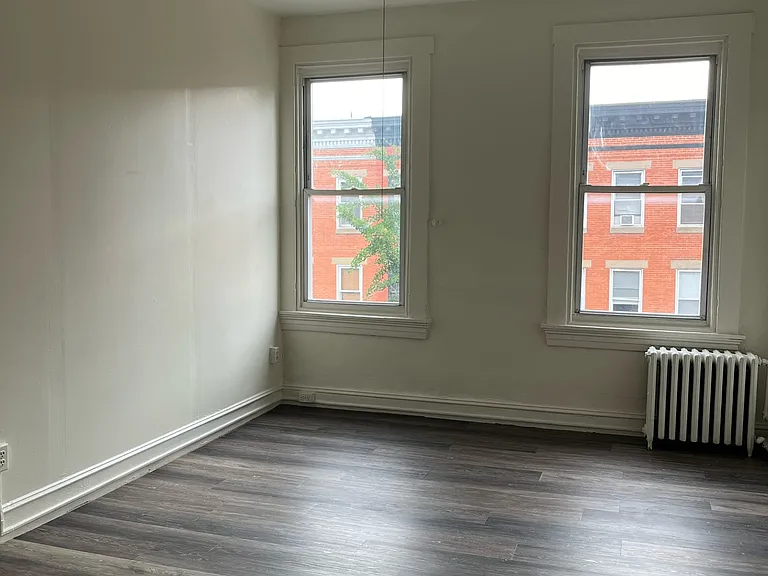 929 N Calvert St #3F — Photo 5