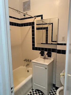 Rented by RV Realty | media 11