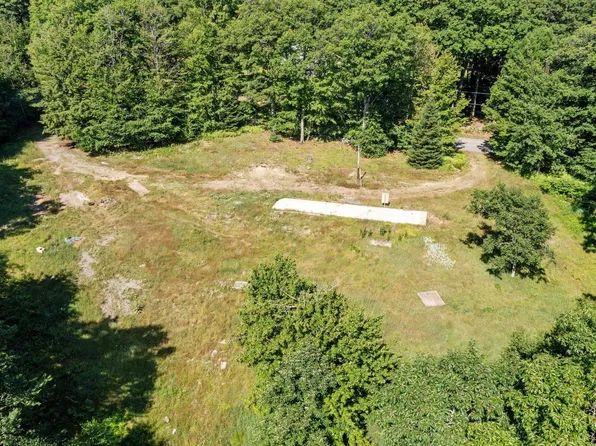 205 W Lake Road, Fitzwilliam, NH 03447