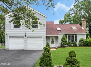 865 Peppertree Dr, Toms River, NJ 08753