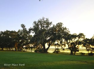 20 Tuscarora Trl, Beaufort, SC 29906