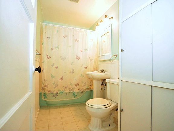 bathroom-remodeled 4 years ago