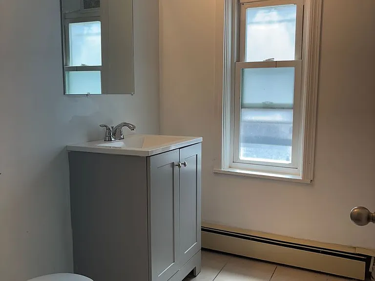 22 Armington St #2 — Photo 7