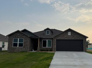 11017 River Valley Dr, Hensley, AR 72065