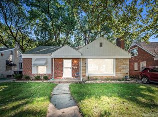 17638 Warwick St, Detroit, MI 48219