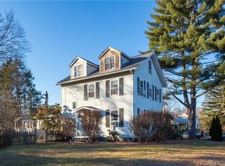 11 Chestnut Hill Rd, Norwalk, CT 06851