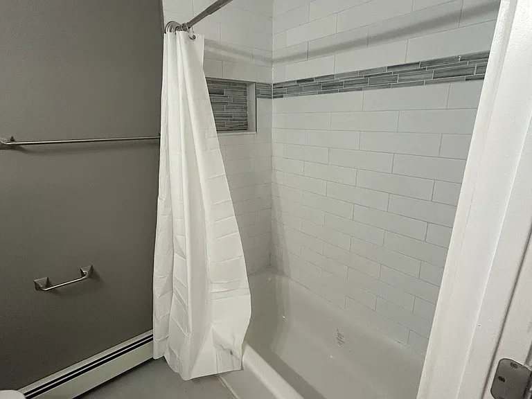 31 Newton St #1A — Photo 20