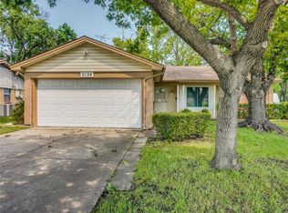 5124 Holiday Ln, North Richland Hills, TX 76180