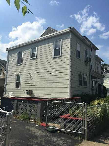 2nd image of 21 Beecher St
