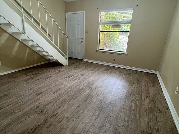 4th image of 3448 Willowrun Dr APT C