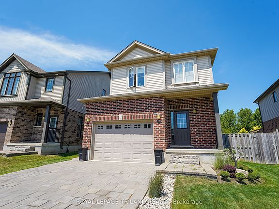 3rd image of 1090 Oakcrossing Rd