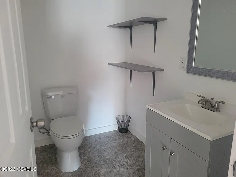 348 Arch 1st Fl Front St — Photo 10