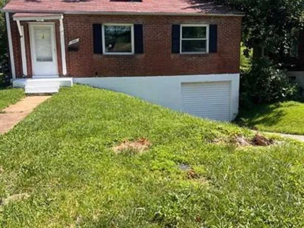 1965 Park Ln, Saint Louis, MO 63136