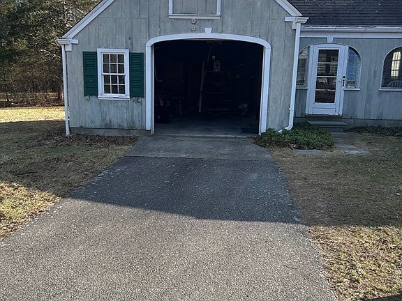 4th image of 1593 Old Williams St