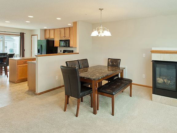 5th image of 870 Ledgestone Dr
