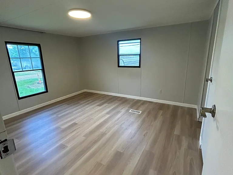 109 Rena Dr — Photo 10