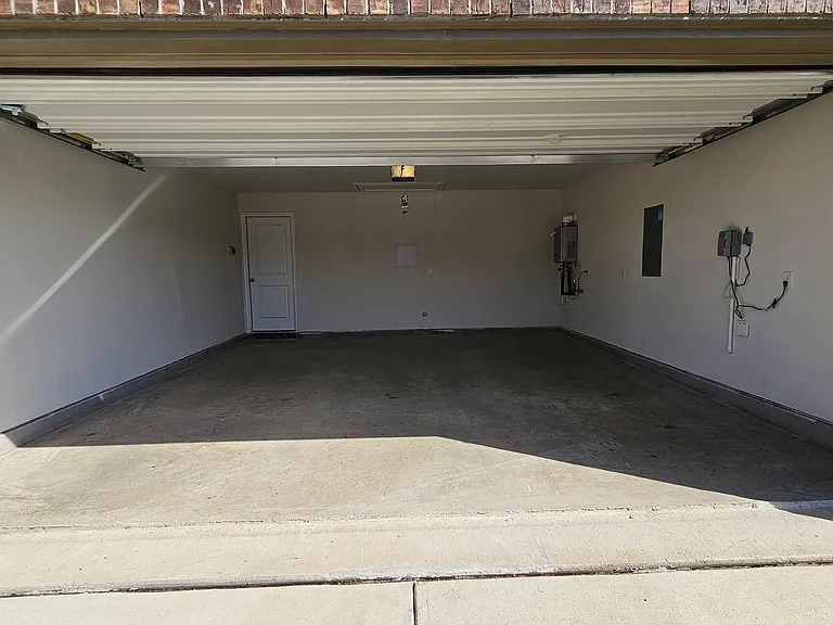 1441 Stuarts Forest Dr — Photo 7