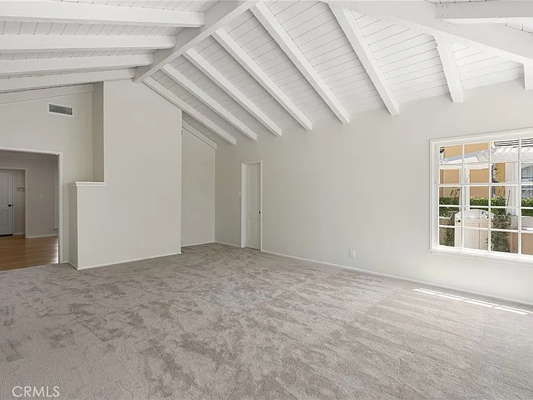 152 W Pamela Rd — Photo 25