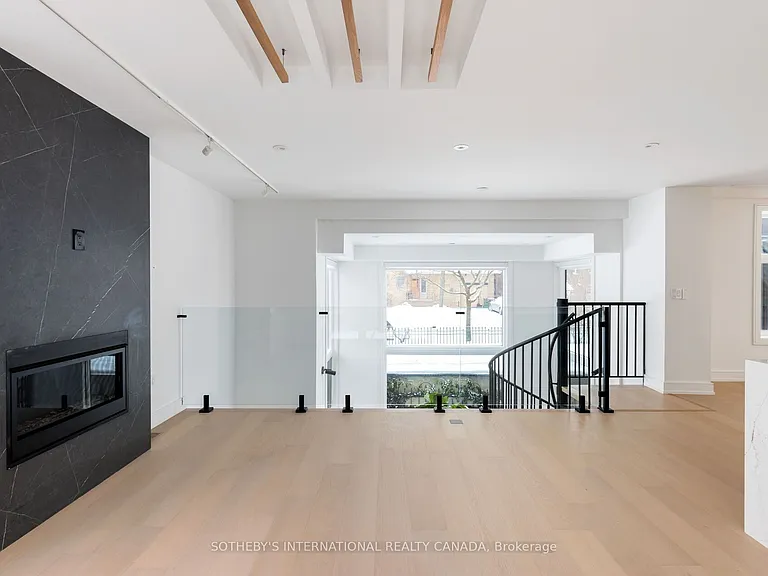 159 Humbervale Blvd — Photo 14