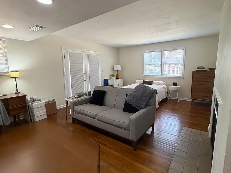 Large Studio Condo Downtown Walking Distance to the Florida State Capitol — Photo 36